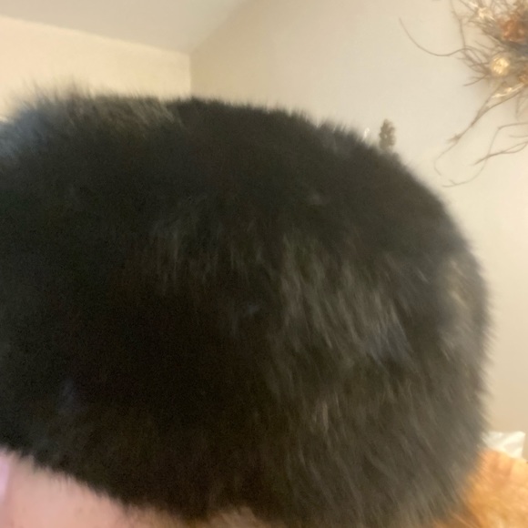 Vintage mink hat & cuffs - Picture 6 of 8